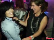 假期和朋友一起参加淫荡轰趴