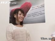 中文字幕-隔壁叔叔经常窜门诱奸小女孩