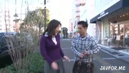 和美丽人妻洗了个鸳鸯浴，之后又打了一炮