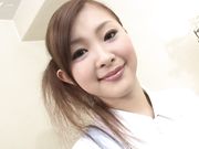 美女护士帮病人清理身体，看的我也想要