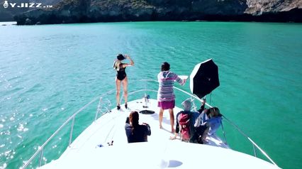 极品Playboy高级女模特唯美狂野豪放外拍写真套图+视频