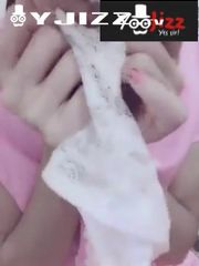 极品丝足原味女胭脂扣VIP收费视频LES篇丝袜道具插逼 还玩重口味