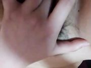 对着镜头揉奶扒开多水小穴 貌似身经百战了啊