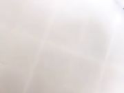 打工妹兼职女主播勾引健身教练到女厕操逼