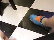 现在的主播花样真多在KTV里直播啪啪还叫粉丝刷礼物2