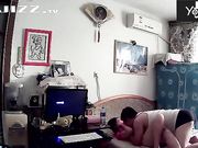 家庭实况360监控拍老公想要了 不停挑逗媳妇 两个乳房吧唧吧唧轮流吸