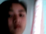 穿性感黑丝袜艺术院校露脸长发妹子闺房慢慢脱光衣服展示自信满满的肉体