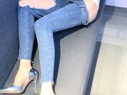 Avove最强美腿蜜臀尤物 破洞牛仔高跟 无套内射