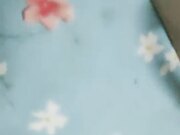 带电子厂小姐姐回宿舍啪啪 厕所内口交抠逼玩出好多水 床上跪着让小哥后入蜜桃臀