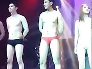 国内很少能够看到的内衣秀脱衣秀 真的是大饱眼福