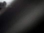 晚上睡不着小区窗外偷窥两个闺蜜洗澡听她俩聊天看着那大奶子下面好胀啊