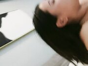 妹子刚踏入换妻圈还放不开夫妻俩自己开始搞