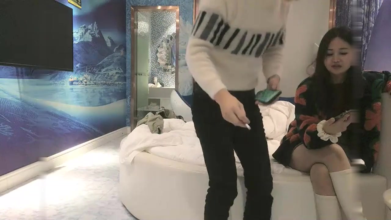 网约特能聊白靴甜美外围女舌吻调情69激情抽插