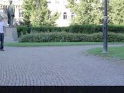 她是个书呆子戴眼镜的甜心喜欢做爱