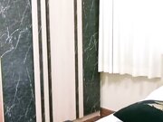 满背纹身双马尾清纯萌妹吸吮舔屌主动骑乘