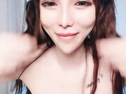 大眼网红妹子撅起屁股特写美鲍鱼粉穴01