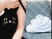 清纯美女下班回家到邻居男家沙发上打炮