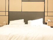 小宝寻花约丰满大奶少妇啪啪翘屁股口交舔弄