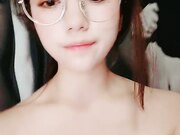 眼镜骚妹和炮友爆插猛操白浆四溅01