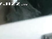 母子乱伦 坐火车回老家在列车的厕所草妈妈的骚逼 对白淫荡