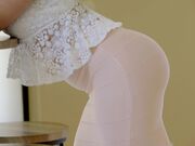 御姐揉捏翘臀吸允爱抚奋力插入猛力抽送