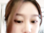 黑丝网红脸主播口活精湛卖力口椅子上掰穴02