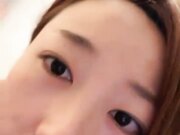 年轻小夫妻先舌吻用嘴接尿舔足露脸口交02