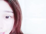 可爱肉嘟嘟的妹子超经典粉色蝴蝶逼