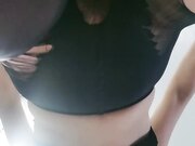 超骚御姐少妇水真多让小哥抠逼玩弄自己抽插冒白浆