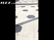 达叔街射 第14弹尾随OL射黑丝上被发现了 屏幕黑了自己脑补