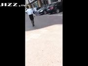 达叔街射 第14弹尾随OL射黑丝上被发现了 屏幕黑了自己脑补