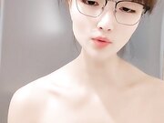 白嫩大屌被小女主动上位坐骑抽插内射