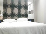 肉感肥臀骚女 短裙69姿势扣穴  抗腿猛操把套被发现  一顿安抚再继续操