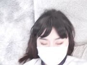 白虎美穴网红 玩掌机的女孩真抗操 白嫩嫩穴无套怼着操 射得一塌糊涂