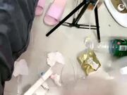 肉嘟嘟金丝眼镜妹子了全裸露脸 尿尿进小瓶子 肉丝大肥屁股 深喉口交