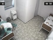 口味较重一骚妇勿进黑诊所被裸体水管冲到尿失禁趴开屁眼大肠头看到了