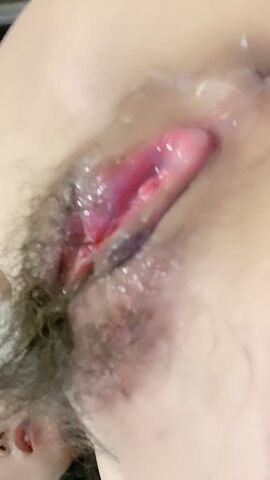 车模美女小姐姐下海 舔屌插嘴口活超棒 掰开骚穴好多水 翘起屁股求操1