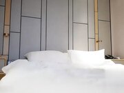 小宝寻花美乳外围妹疯狂啪啪很是诱惑喜欢