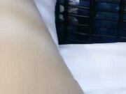 新人下海美女 外表甜美酒店开房 收费房开操 骑脸插嘴振动棒插穴 叫起来好骚