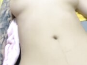 骚货E奶洋洋新人高颜值花臂纹身萌妹自慰 特写手指扣逼震动棒摩擦