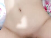 极品无毛逼小学妹在家经常展示 揉奶玩逼看特写道具抽插