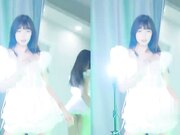 《顶流网红泄密千元定制》B站热舞主播【咬一口兔娘ovo】金主私定流行BGM脱衣裸舞