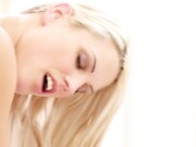 美丽情侣的性爱艺术69各种性爱玩弄