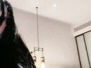 巨乳极品小骚货酒店约炮操逼埋头舔屌乳交