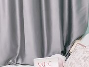 白嫩贫乳多毛粉穴 坐在桌子上操 落地窗边骑坐2