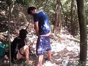 重磅推荐小树林猪肉佬垃圾山轮战两个打扮时尚风韵犹存的小姐