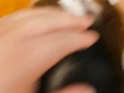 少妇以电视坏了为由骗维修人员来家里修电视 故意穿的很少 这谁能把持住一下就把少妇给上了