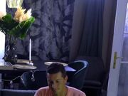 美女化身性爱僵尸鼻子插笔还玩3P双鸡巴口交上位疯狂抽插射了一逼爱液