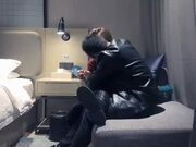 高颜值极品性感美女 慢慢脱光衣服 翘起屁股口交 大力猛插 不停狂干 干翻了