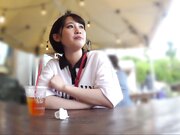 如果你把身体靠得更近一些 缓解紧张的情绪 心之间的距离就会变得更小1